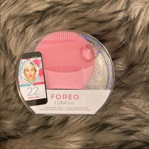 Pink Foreo Luna fofo